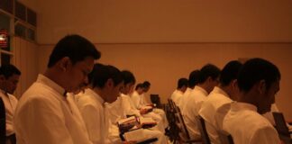 Ibadat Harian: Senin Pagi – Prapaskah I