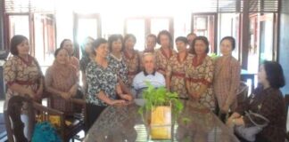 Umat dari Magetan Mengunjungi Romo Catini, CM