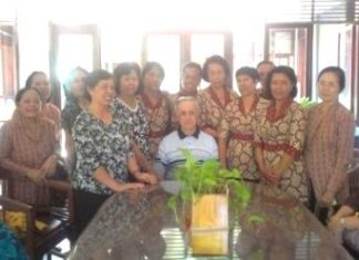 Umat dari Magetan Mengunjungi Romo Catini, CM