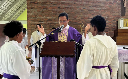 Serah Terima Pastor Paroki Misi Suriname