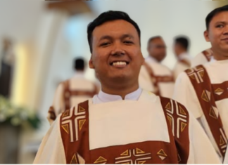 TAHBISAN DIAKON